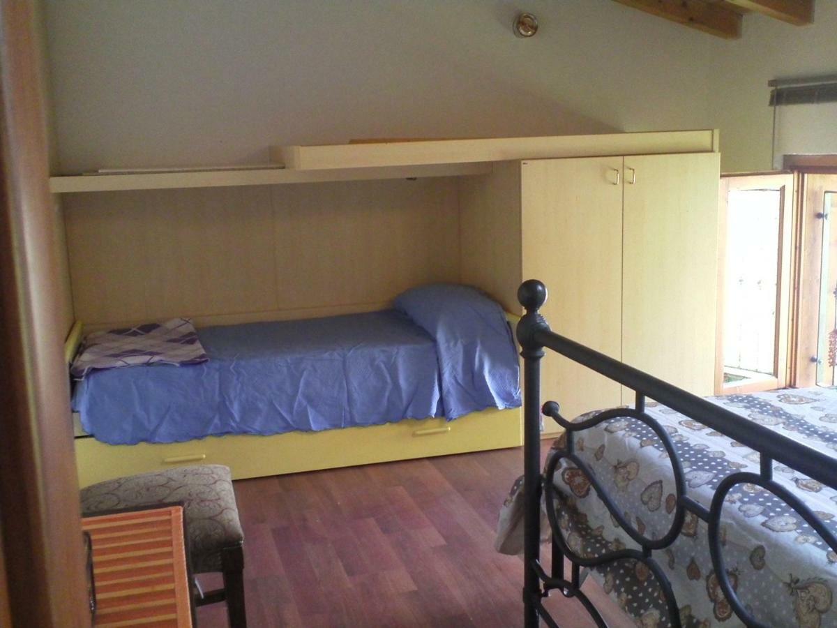 B&B I Ghiri Canzo Exteriör bild